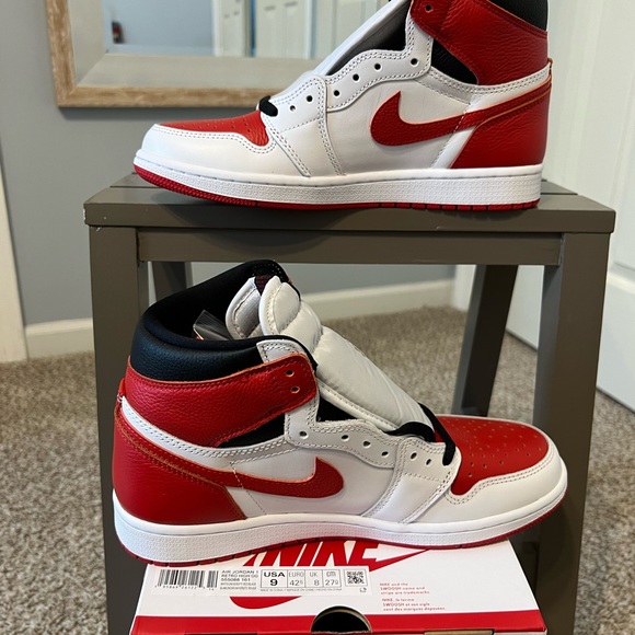 Air Jordan 1 Retro Hi OG - Picture 8 of 8